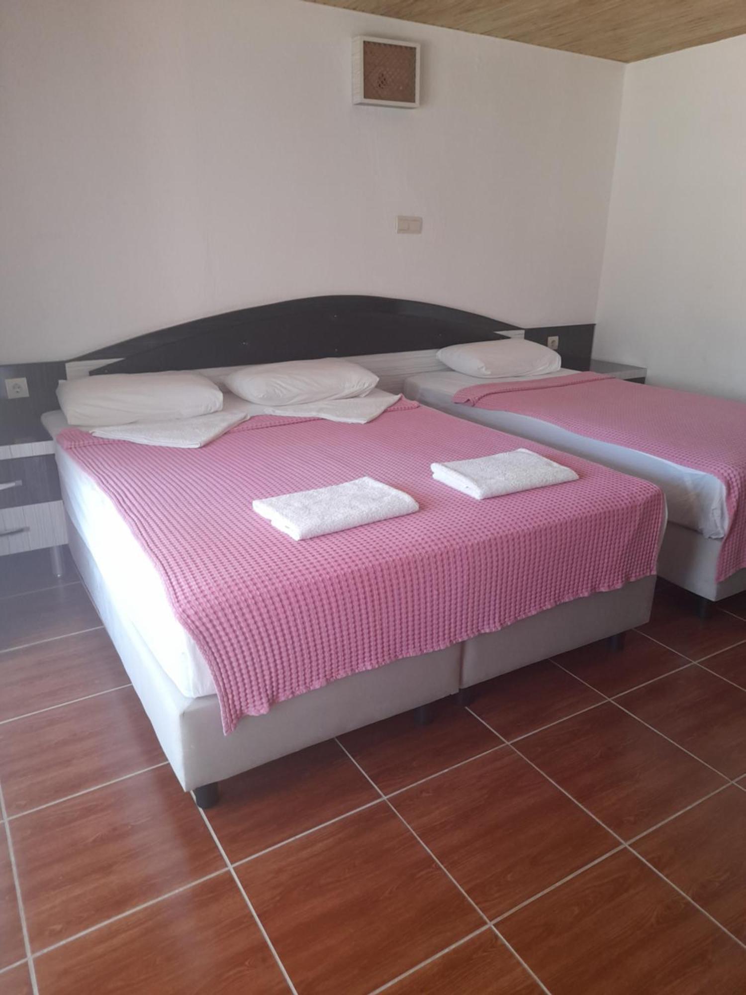 Esmeralda Butik Hotel Kızılot Ruang foto